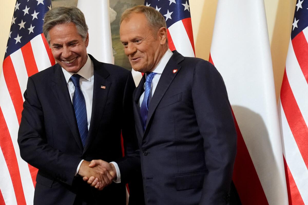 Госсекретарь США призывает защищать работников гуманитарной помощи