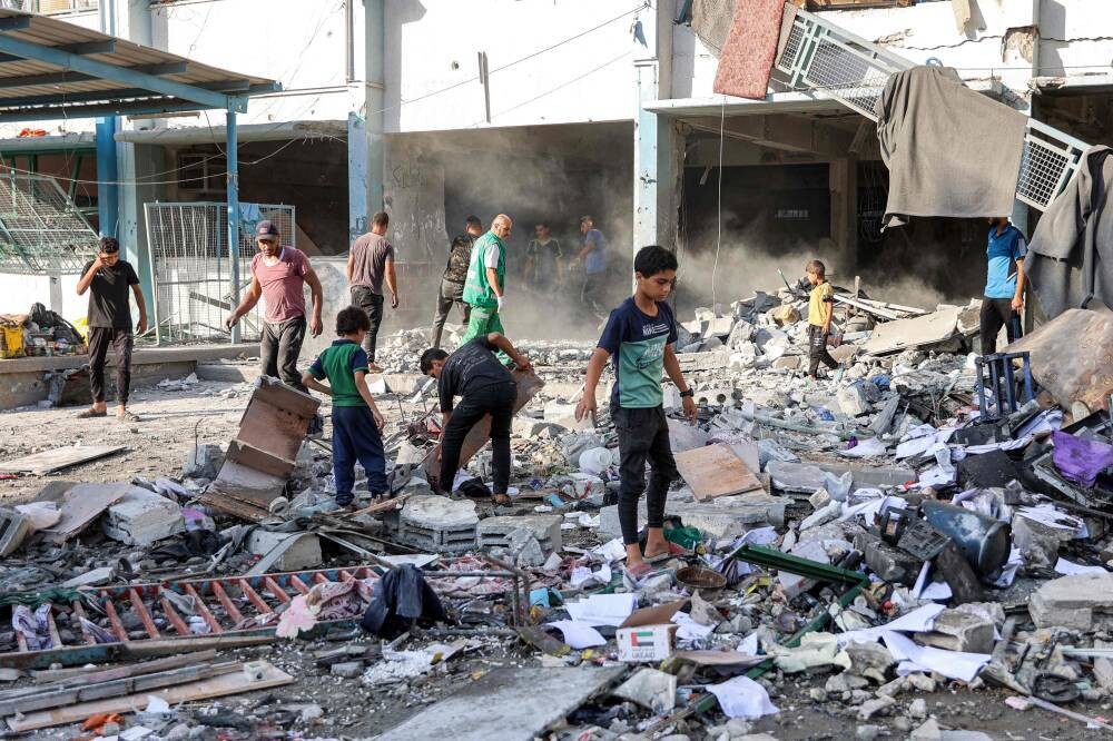 Израильские вооруженные силы проводят авиаудары по городу Газа