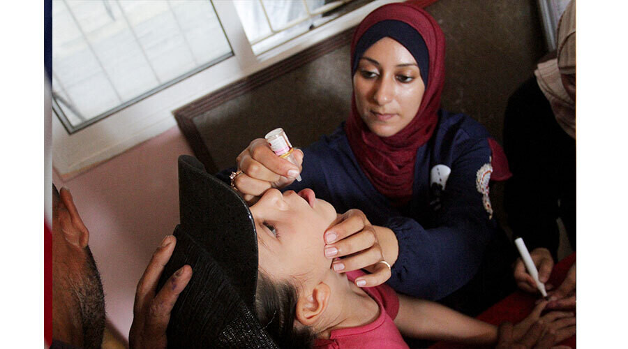 Вакцинация 200 тысяч детей в северной Газе против полиомиелита