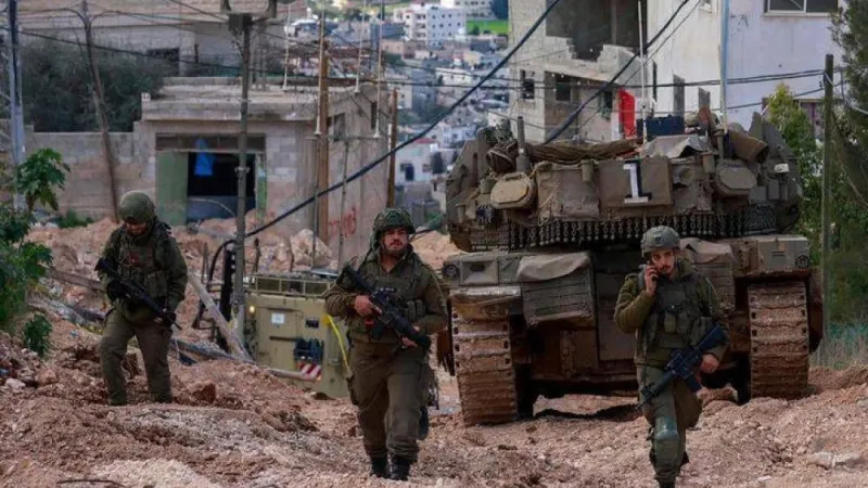 Palestinians Bury Child Killed by Israeli Bullets