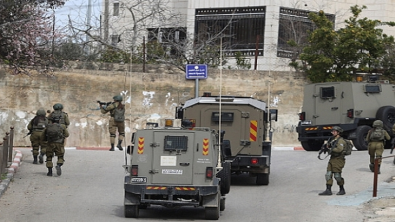 Israeli Army Continues Raids in Jenin Refugee Camp