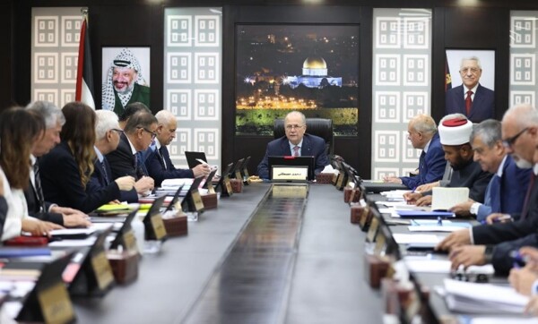 Премьер-министр Палестины объявляет новые политики