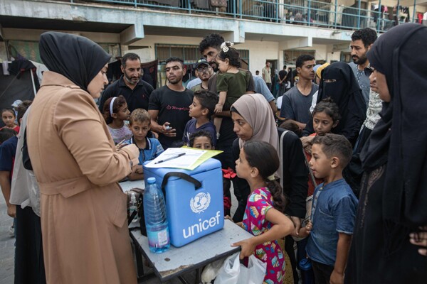 Иммунизация детей в Газе против заболеваний