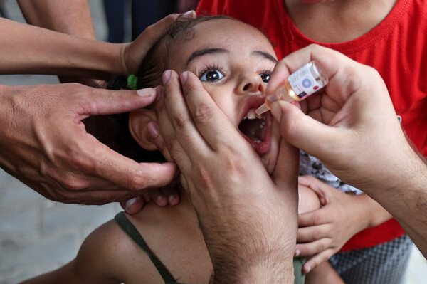 Газа превысила свои цели в кампании по вакцинации против полиомиелита