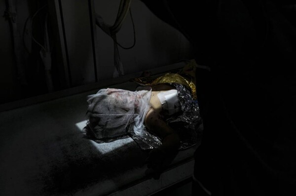 Конфликт в Газе приводит к массовому перемещению людей