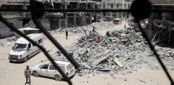 Израильская авиаудар убивает как минимум 25 палестинцев в школе Газы