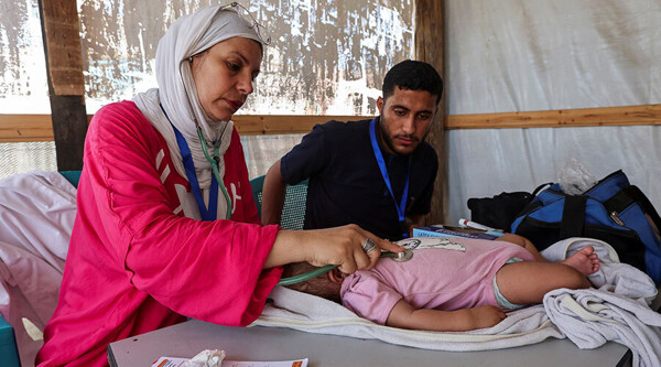 Трагийный авиаудар оставил только младенца выжившим в Хан Юнисе