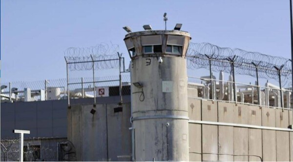 Palestinian Prisoner Dies After Hospital Transfer